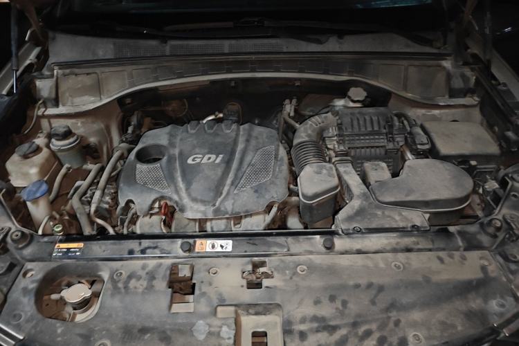 Used Hyundai Santa Fe 2013 2.4L Automatic 2WD Comfort Edition Engine Bay