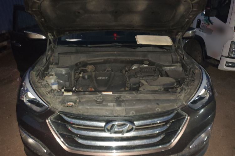 Used Hyundai Santa Fe 2013 2.4L Automatic Two-Wheel Drive Smart Version Engine Bay