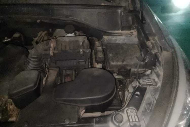 Used Hyundai Santa Fe 2013 2.4L Automatic 2WD Comfort Edition Engine Bay Left