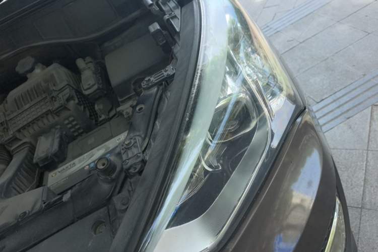 Used Hyundai Santa Fe 2013 2.4L Automatic Two-Wheel Drive Smart Version Engine Bay Left