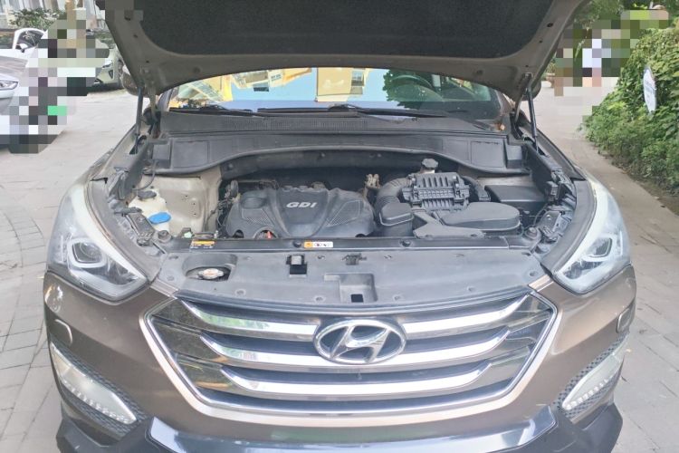 Used Hyundai Santa Fe 2013 Revised Version 2.4L Automatic All-Wheel Drive Luxury Trim Engine Bay