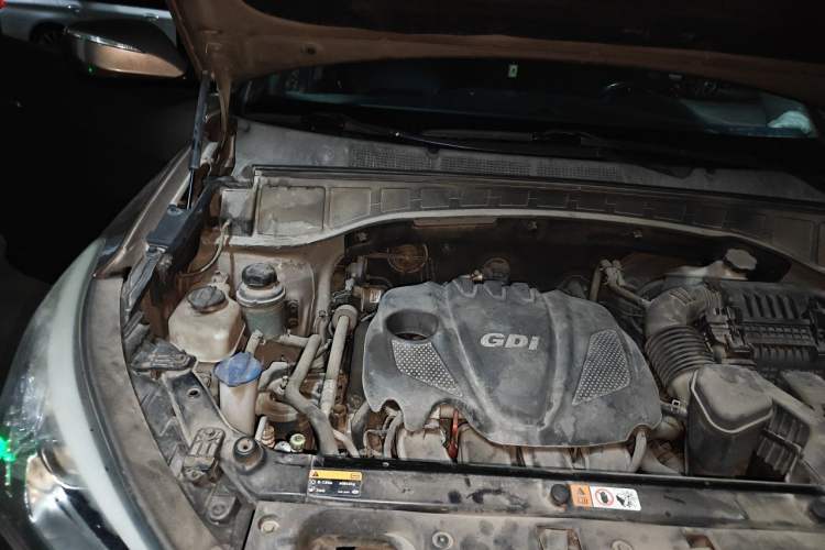 Used Hyundai Santa Fe 2013 2.4L Automatic 2WD Comfort Edition Engine Bay Right