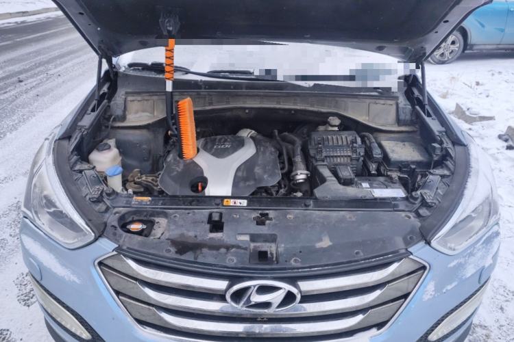 Used Hyundai Santa Fe 2013 2.0T Automatic All-Wheel Drive Prestige Version Engine Bay