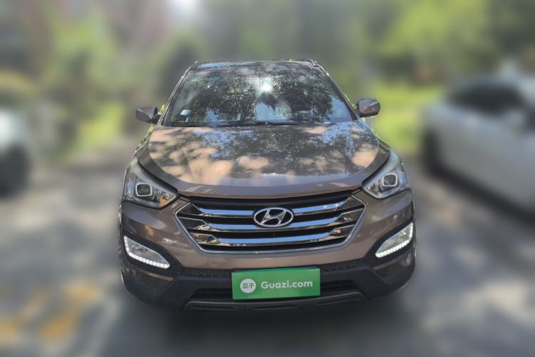 Used Hyundai Santa Fe 2013 2.4L Automatic Two-Wheel Drive Smart Version Exterior 1