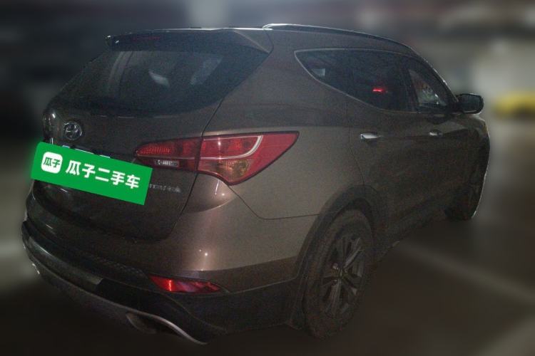Used Hyundai Santa Fe 2013 2.4L Automatic Two-Wheel Drive Smart Version Exterior 5