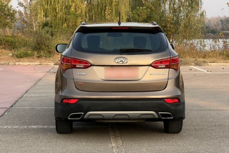 Used Hyundai Santa Fe 2013 2.4L Automatic Two-Wheel Drive Smart Version Exterior 6