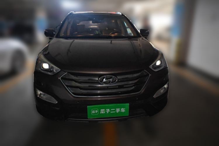 Used Hyundai Santa Fe 2013 2.0T Automatic All-Wheel Drive Top Trim Front