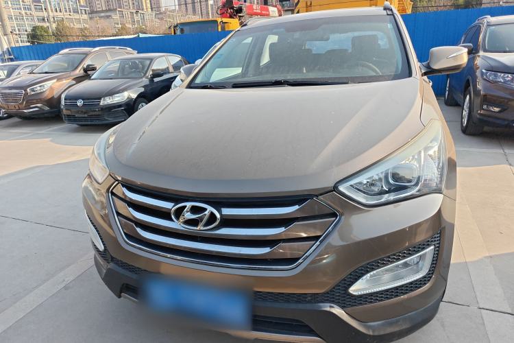 Used Hyundai Santa Fe 2013 2.4L Automatic 2WD Comfort Edition Front