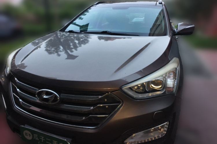 Used Hyundai Santa Fe 2013 Revised Version 2.4L Automatic All-Wheel Drive Smart Type Front