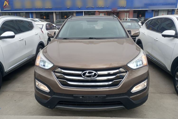 Used Hyundai Santa Fe 2013 Revised Version 2.4L Automatic All-Wheel Drive Smart Type Front