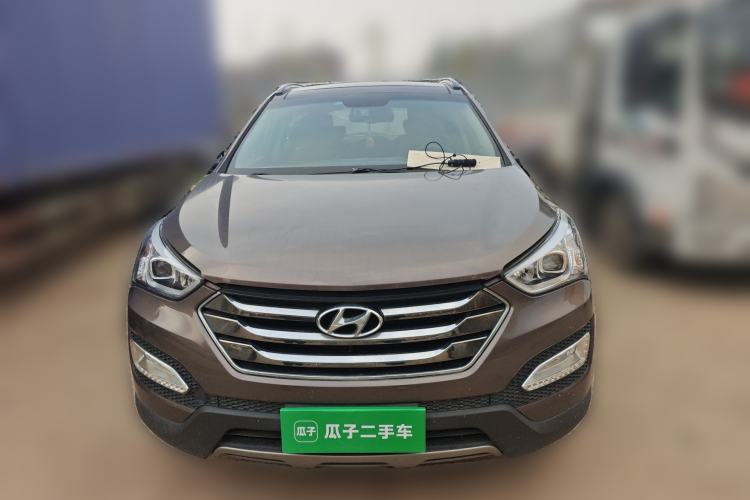 Used Hyundai Santa Fe 2013 2.4L Automatic Two-Wheel Drive Smart Version Front