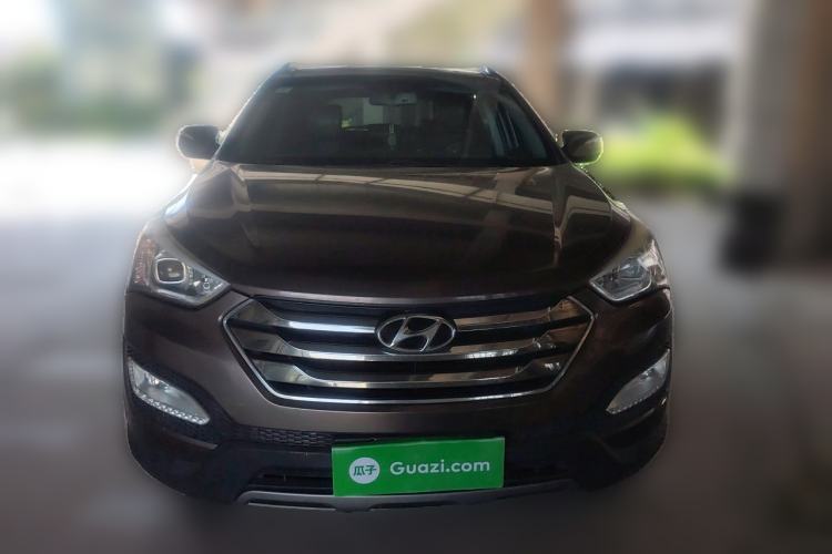 Used Hyundai Santa Fe 2013 2.4L Automatic Two-Wheel Drive Smart Version Front