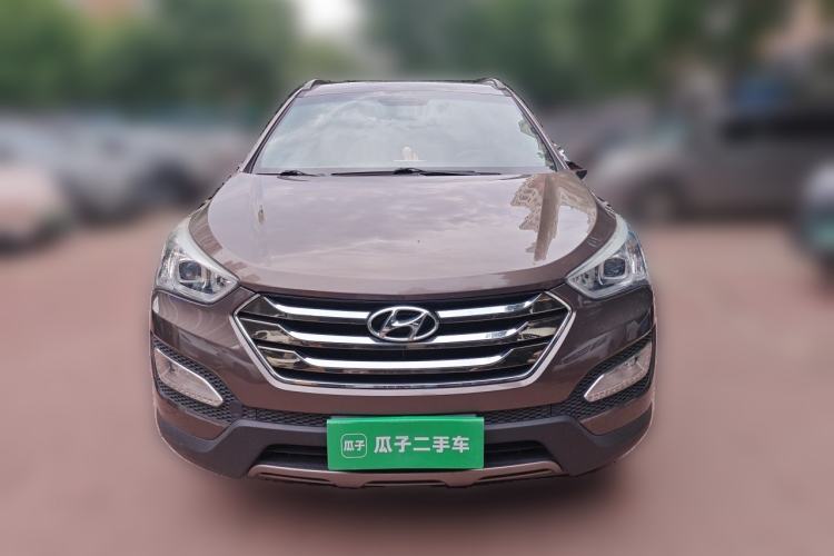 Used Hyundai Santa Fe 2013 Revised Version 2.4L Automatic All-Wheel Drive Smart Type Front
