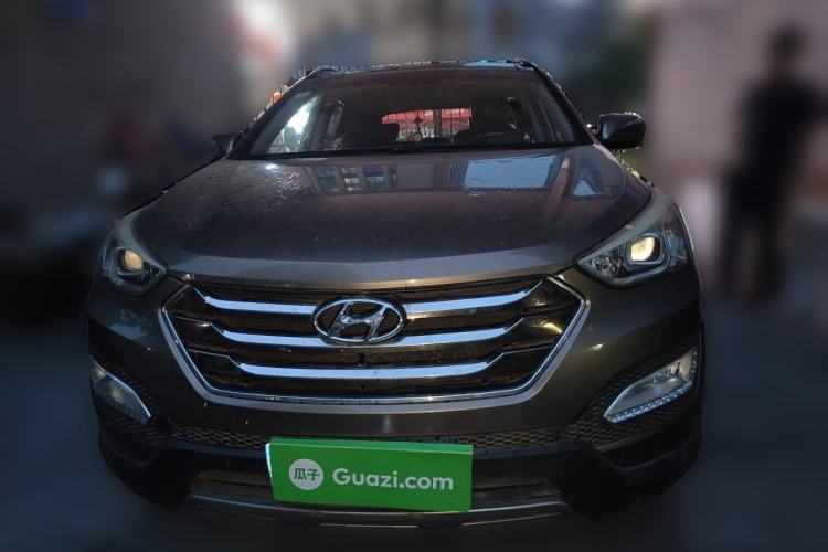 Used Hyundai Santa Fe 2013 2.4L Automatic Two-Wheel Drive Smart Version Front