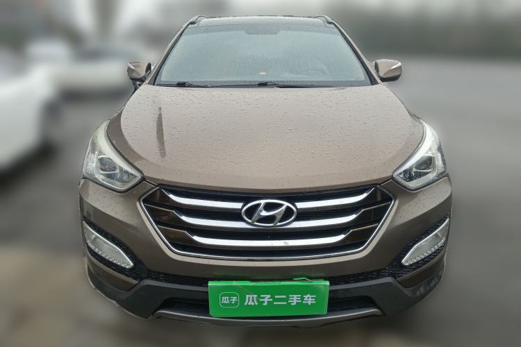 Used Hyundai Santa Fe 2013 2.4L Automatic Two-Wheel Drive Smart Version Front