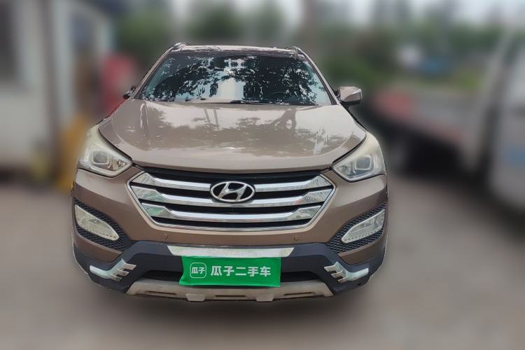 Used Hyundai Santa Fe 2013 2.4L Automatic Two-Wheel Drive Smart Version Front