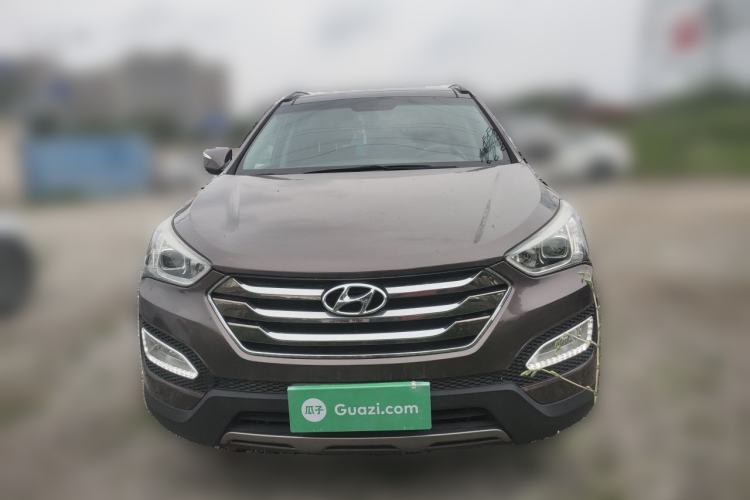 Used Hyundai Santa Fe 2013 2.4L Automatic Two-Wheel Drive Smart Version Front