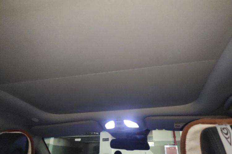 Used Hyundai Santa Fe 2013 2.4L Automatic Two-Wheel Drive Smart Version Headliner