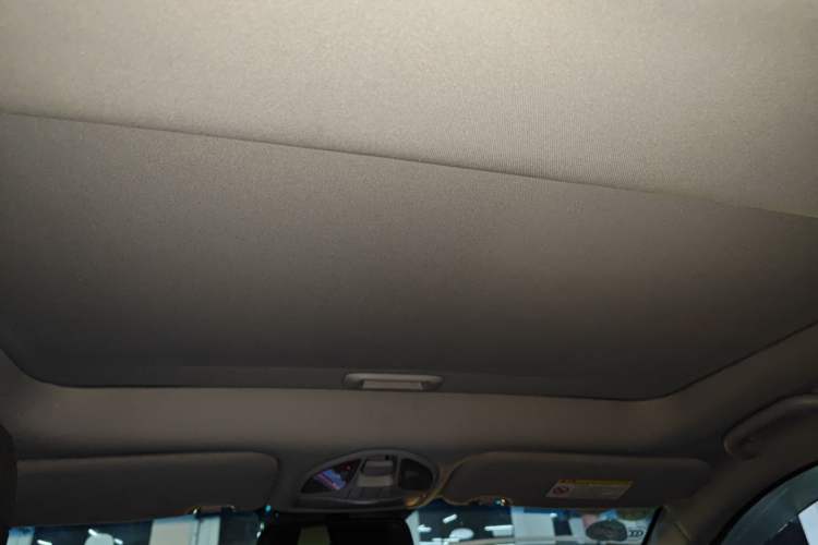 Used Hyundai Santa Fe 2013 2.4L Automatic 4x4 Comfort Edition Headliner