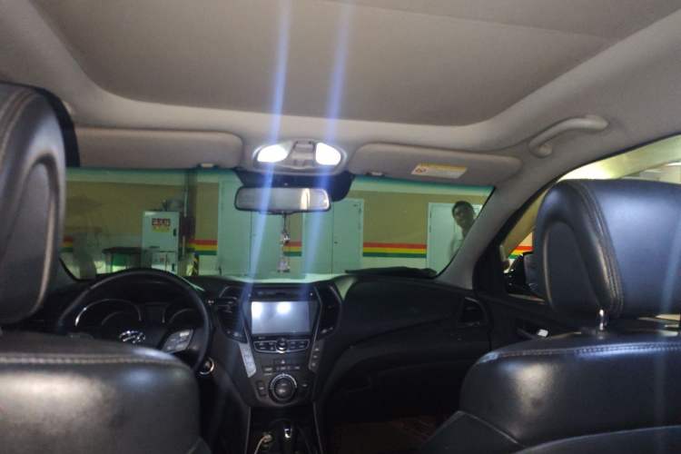 Used Hyundai Santa Fe 2013 2.0T Automatic All-Wheel Drive Top Trim Headliner