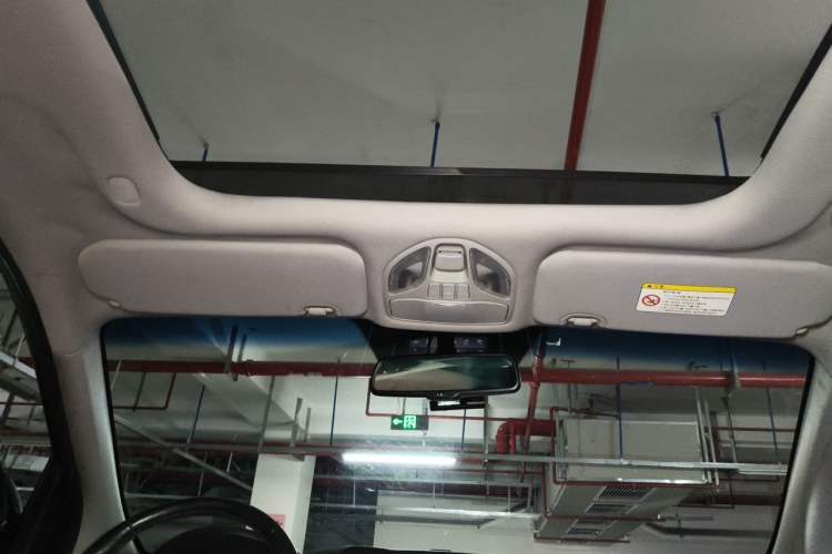 Used Hyundai Santa Fe 2013 2.4L Automatic Two-Wheel Drive Smart Version Headliner