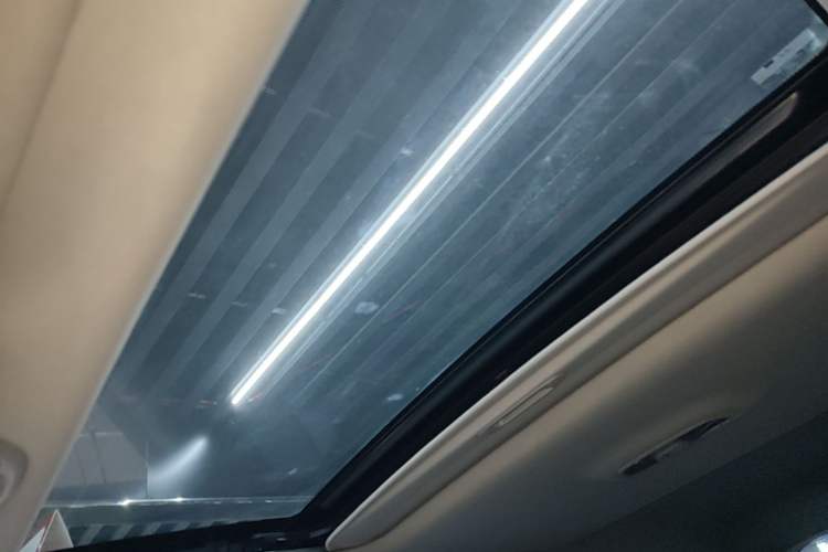Used Hyundai Santa Fe 2013 Revised Version 2.4L Automatic All-Wheel Drive Smart Type Headliner