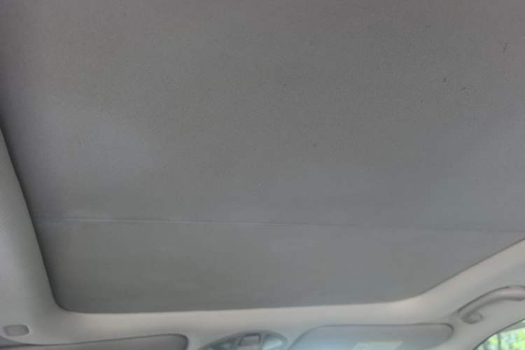 Used Hyundai Santa Fe 2013 2.4L Automatic Two-Wheel Drive Smart Version Headliner