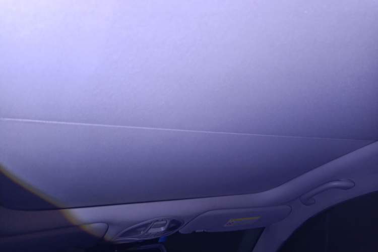 Used Hyundai Santa Fe 2013 2.4L Automatic Two-Wheel Drive Smart Version Headliner