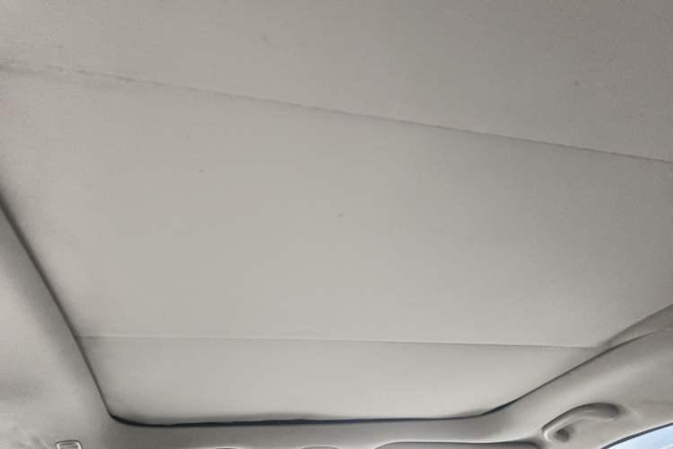 Used Hyundai Santa Fe 2013 2.4L Automatic Two-Wheel Drive Smart Version Headliner