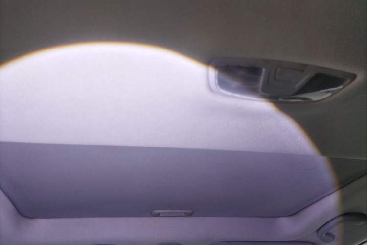Used Hyundai Santa Fe 2013 2.4L Automatic 2WD Comfort Edition Headliner