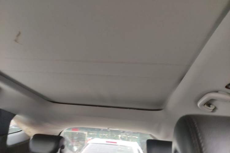 Used Hyundai Santa Fe 2013 2.4L Automatic Two-Wheel Drive Smart Version Headliner