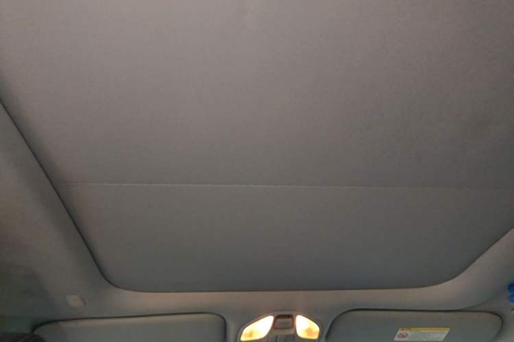 Used Hyundai Santa Fe 2013 2.4L Automatic 4x4 Prestige Edition Headliner