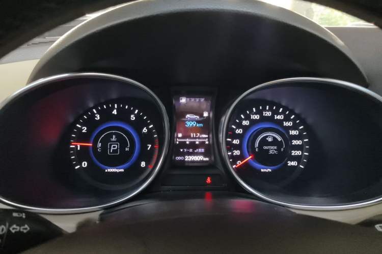 Used Hyundai Santa Fe  Instrument Cluster