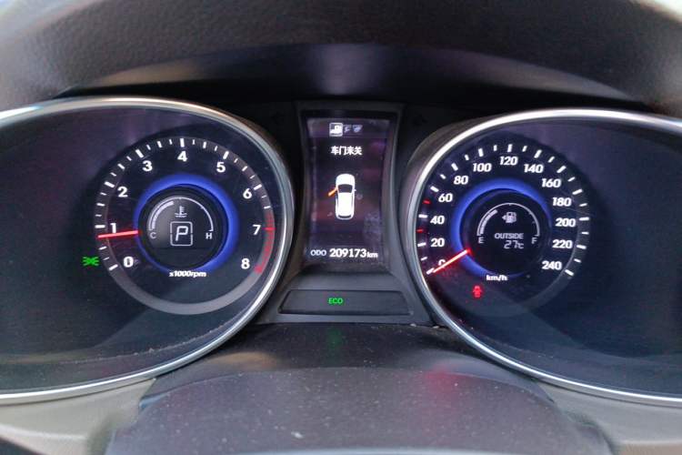 Used Hyundai Santa Fe 2013 2.4L Automatic 4x4 Prestige Edition Instrument Cluster