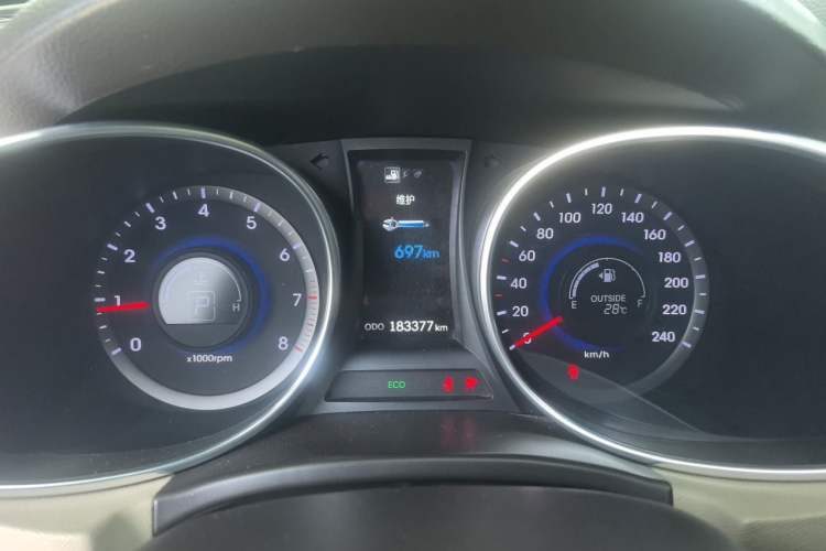 Used Hyundai Santa Fe 2013 2.4L Automatic Two-Wheel Drive Smart Version Instrument Cluster
