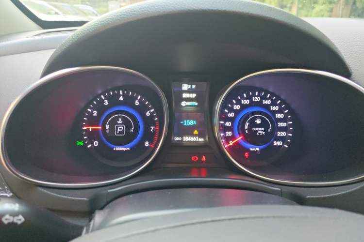 Used Hyundai Santa Fe 2013 Revised Version 2.4L Automatic All-Wheel Drive Luxury Trim Instrument Cluster