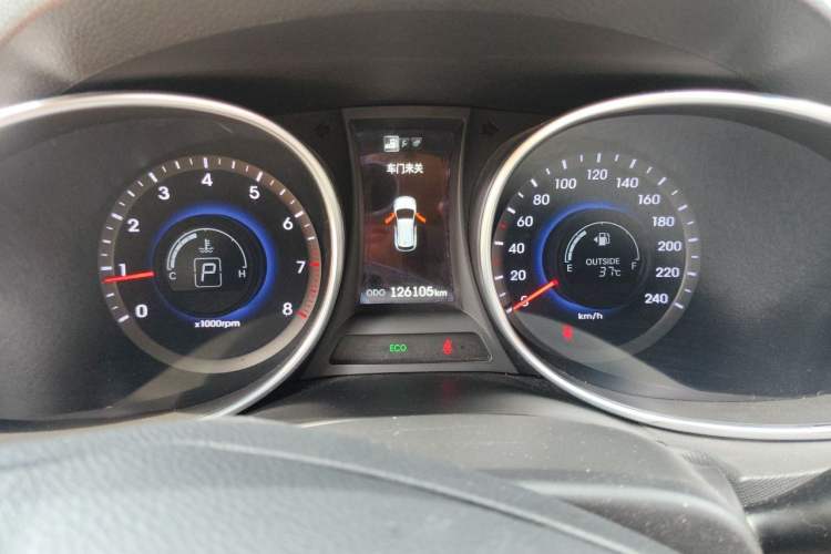 Used Hyundai Santa Fe 2013 2.4L Automatic Two-Wheel Drive Smart Version Instrument Cluster
