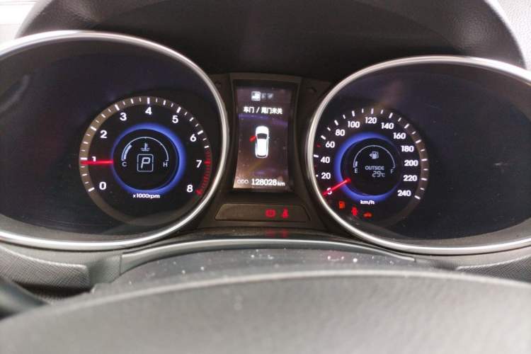 Used Hyundai Santa Fe 2013 2.4L Automatic 2WD Comfort Edition Instrument Cluster