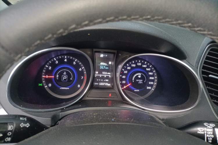 Used Hyundai Santa Fe 2013 Revised Version 2.0T Automatic All-Wheel Drive Prestige Edition Instrument Cluster