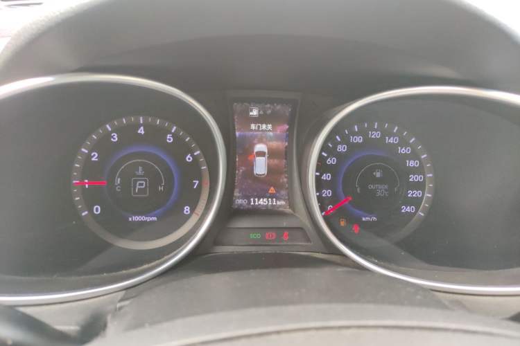 Used Hyundai Santa Fe 2013 2.4L Automatic Two-Wheel Drive Smart Version Instrument Cluster