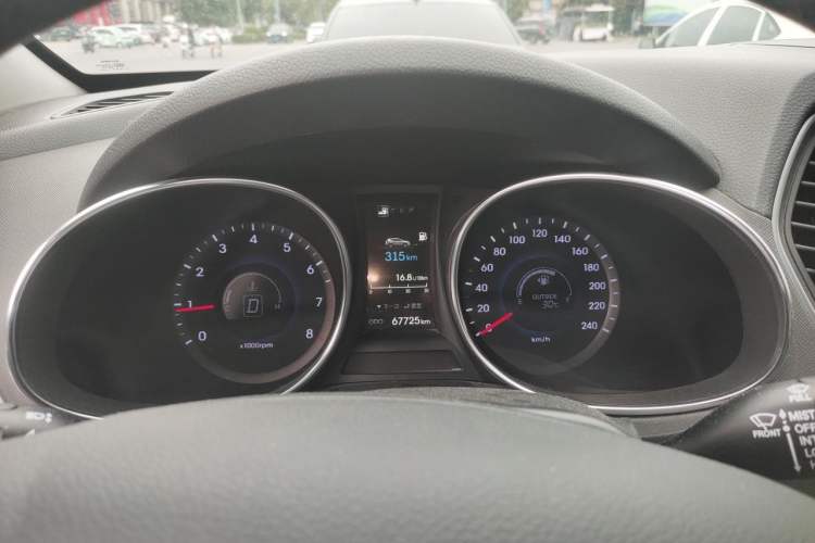 Used Hyundai Santa Fe 2013 2.4L Automatic Two-Wheel Drive Smart Version Instrument Cluster