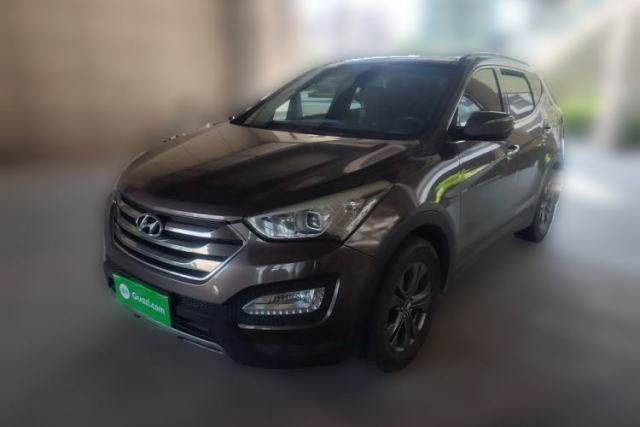Used Hyundai Santa Fe 2013 2.4L Automatic Two-Wheel Drive Smart Version