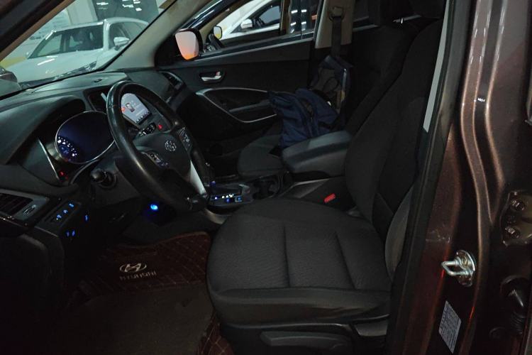 Used Hyundai Santa Fe 2013 2.4L Automatic 4x4 Comfort Edition Left Front Seat