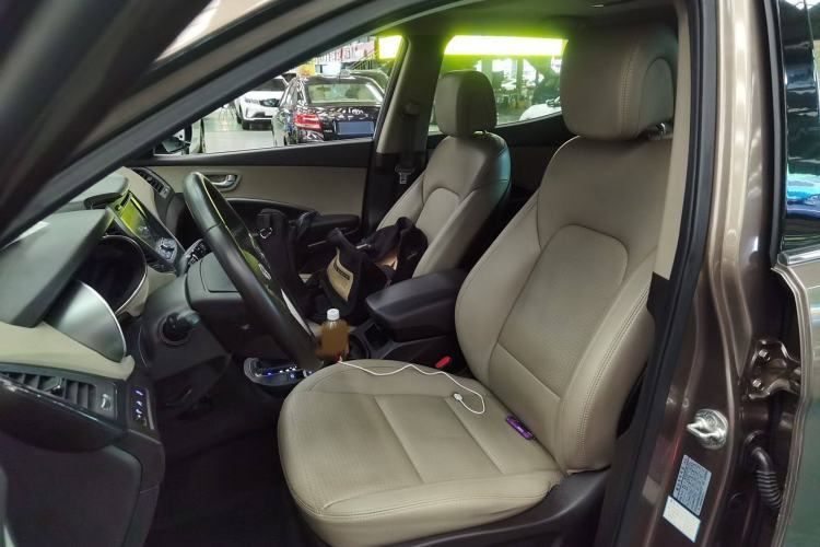 Used Hyundai Santa Fe 2013 2.0T Automatic Two-Wheel Drive Fashion Edition Left Front Seat