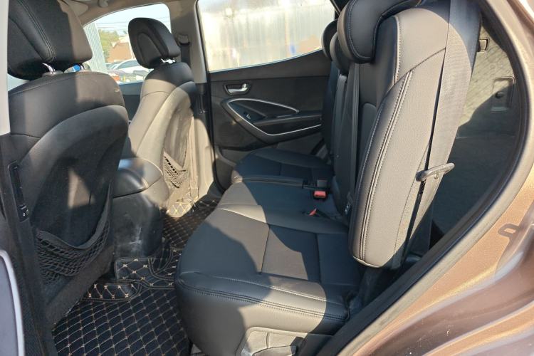 Used Hyundai Santa Fe 2013 2.4L Automatic 2WD Comfort Edition Left Rear Seat