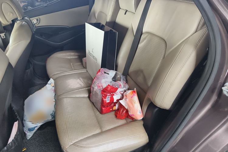 Used Hyundai Santa Fe  Left Rear Seat