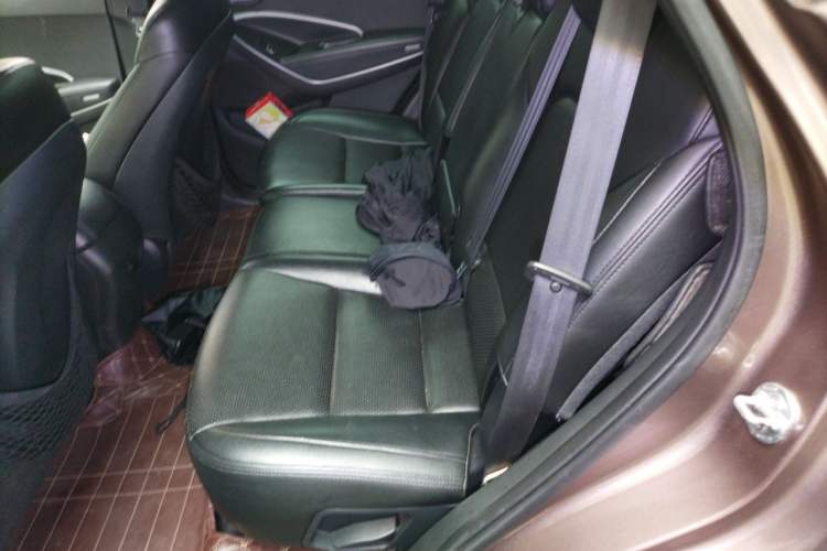 Used Hyundai Santa Fe 2013 2.4L Automatic 2WD Comfort Edition Left Rear Seat