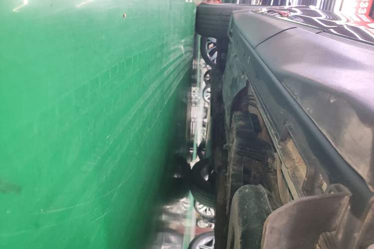 Used Hyundai Santa Fe 2013 Revised Version 2.4L Automatic All-Wheel Drive Smart Type Left Side Sill