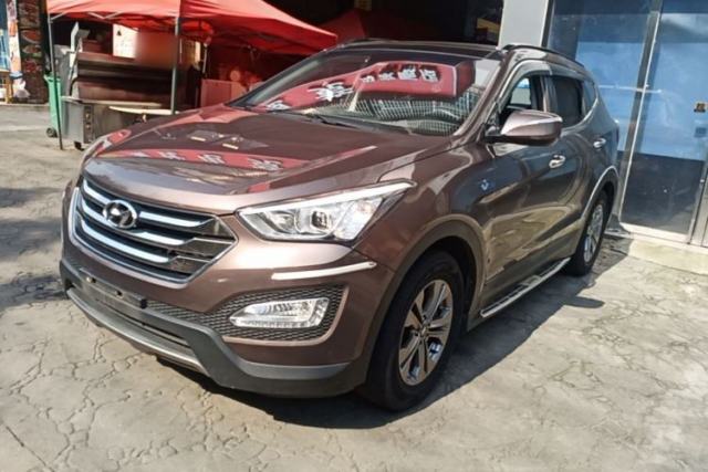 Used Hyundai Santa Fe 2013 2.4L Automatic Two-Wheel Drive Smart Version