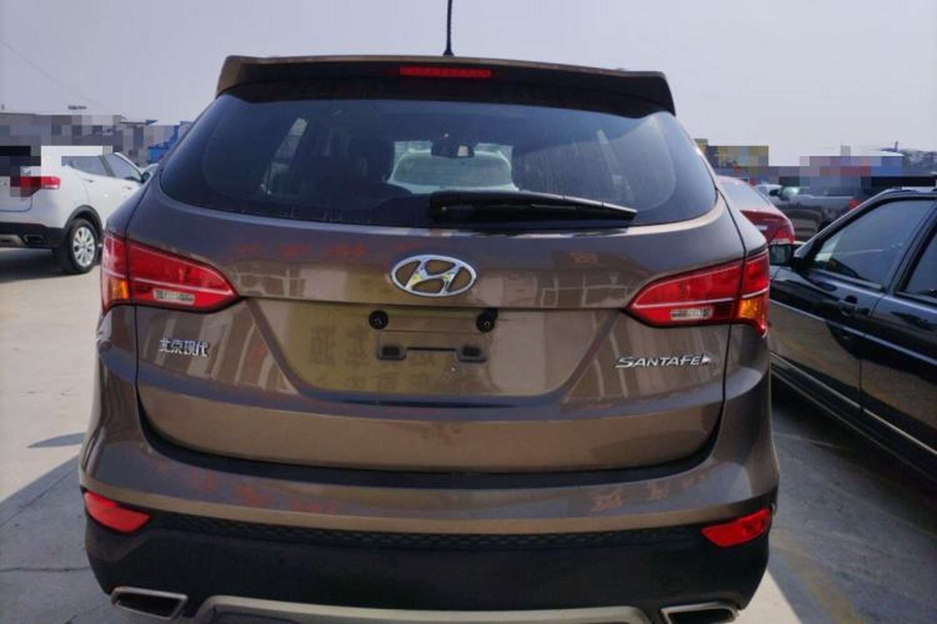 Used Hyundai Santa Fe 2013 2.4L Automatic Two-Wheel Drive Smart Version Rear